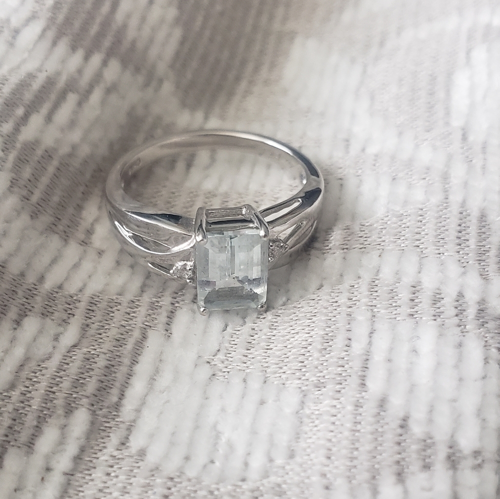 Aquamarine 10k Ring